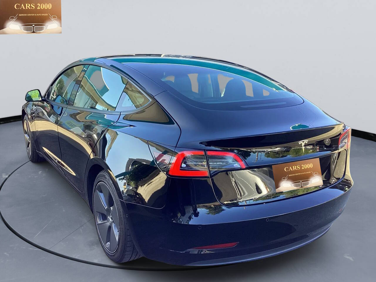 View vehicle photo 5