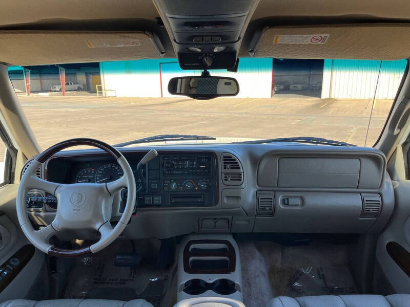 2000 Cadillac Escalade