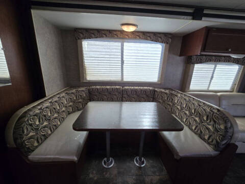 2013 Ford E-Series E-450 SD