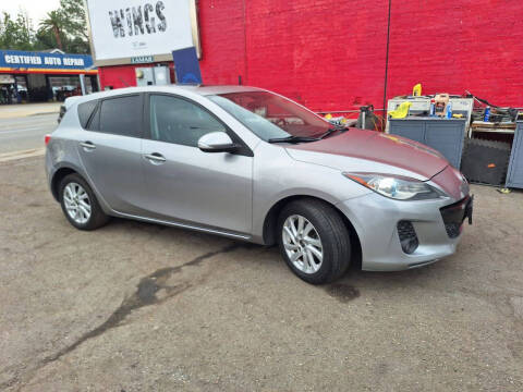 2013 Mazda MAZDA3 i Grand Touring