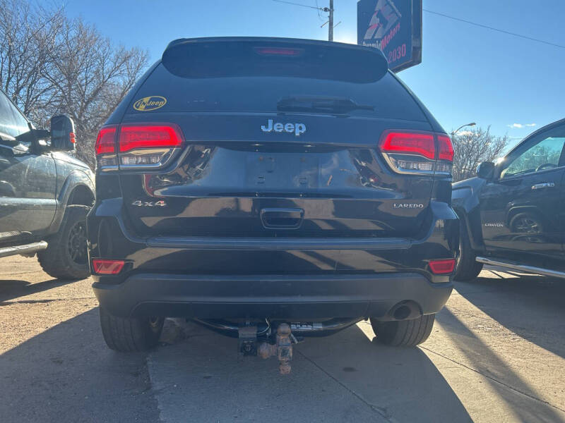 2016 Jeep Grand Cherokee Laredo