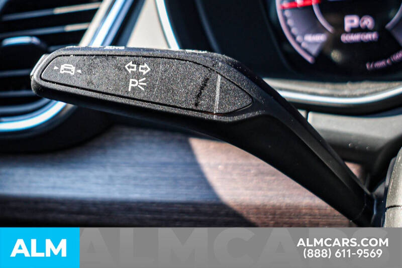 2022 Audi Q5 quattro Premium Plus 40 TFSI