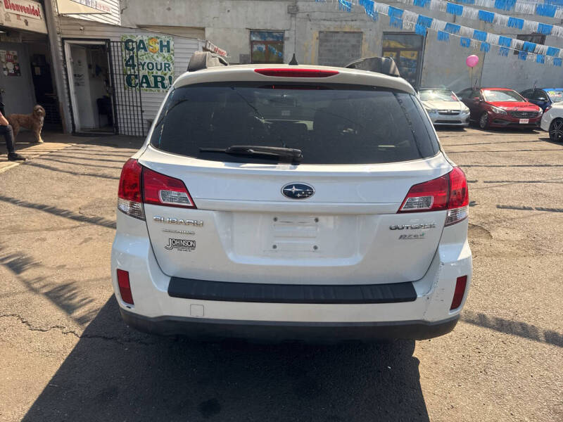 2011 Subaru Outback 2.5i Limited