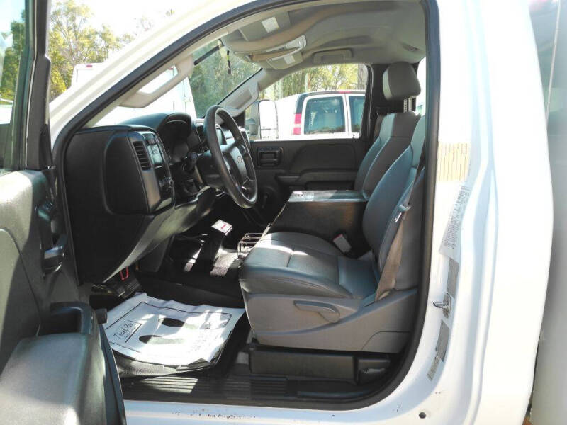 2015 Chevrolet Silverado 3500HD CC
