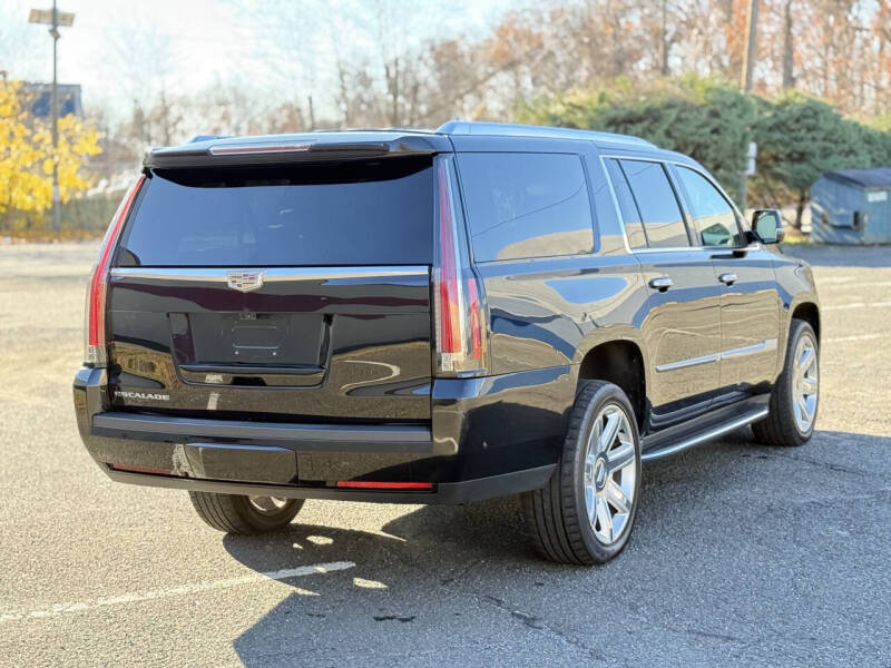 2019 Cadillac Escalade ESV Luxury