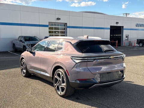 2026 Chevrolet Equinox EV LT 2