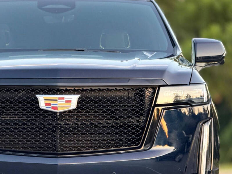 2023 Cadillac Escalade ESV Sport