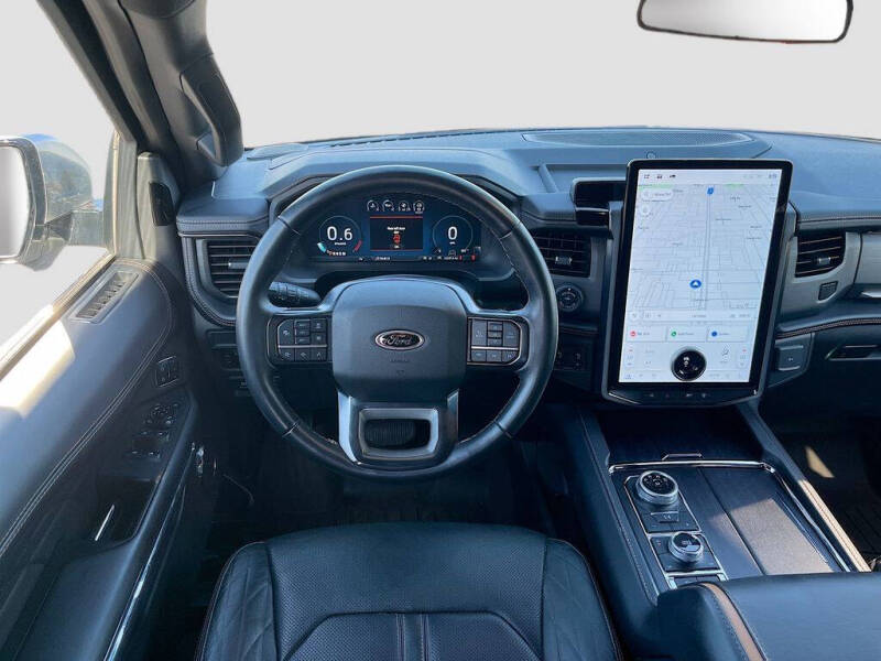 2023 Ford Expedition Platinum