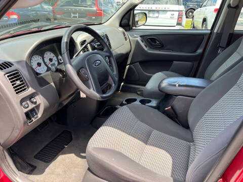 2004 Ford Escape XLT