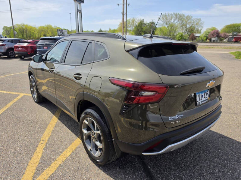 2024 Chevrolet Trax LT