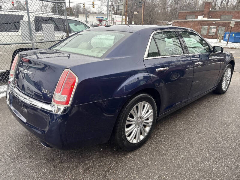 2014 Chrysler 300 C
