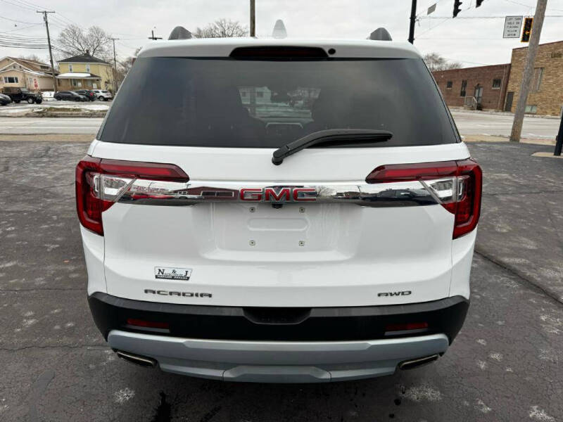 2023 GMC Acadia SLE