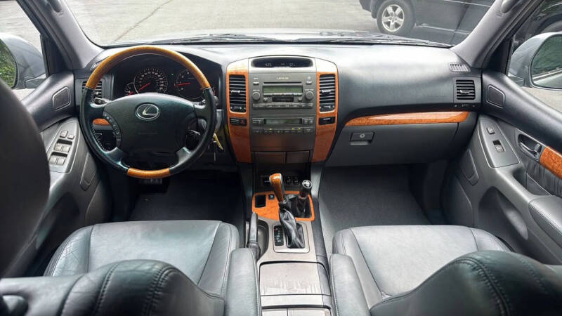 2004 Lexus GX 470