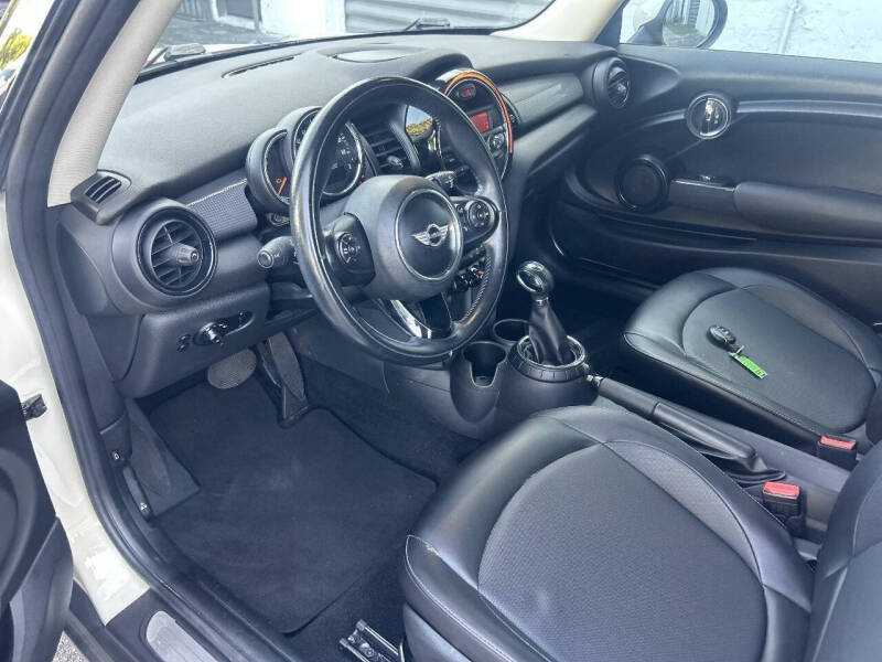 2016 MINI Hardtop 2 Door Cooper