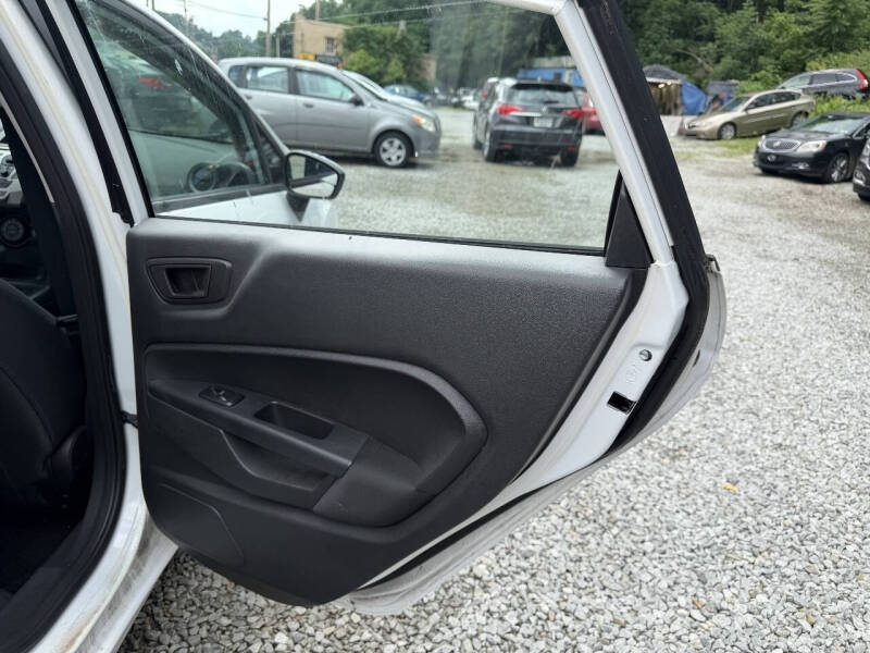 2012 Ford Fiesta SE