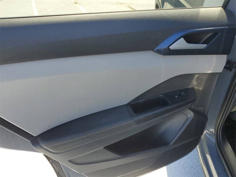 2024 Volkswagen Taos SE 4Motion