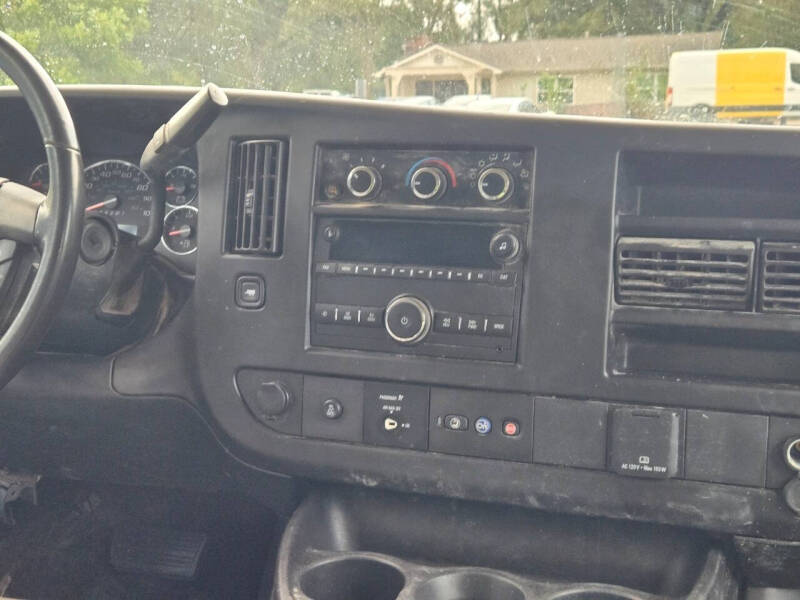 2023 Chevrolet Express 2500