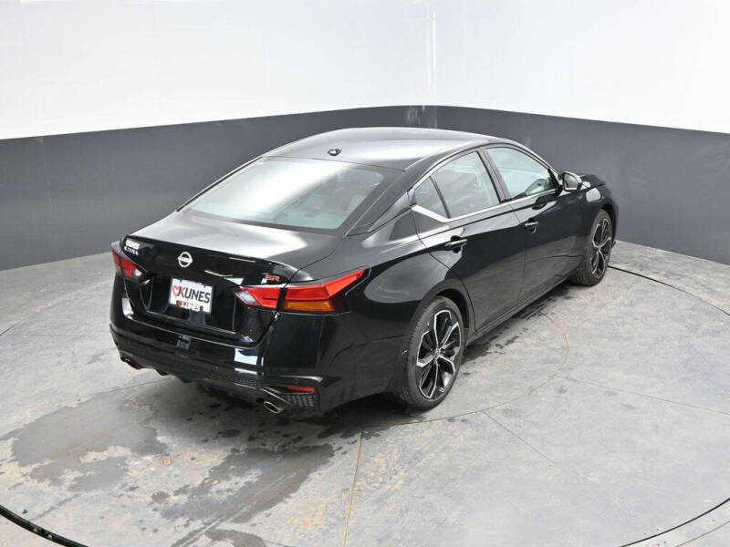 2025 Nissan Altima 2.5 SR