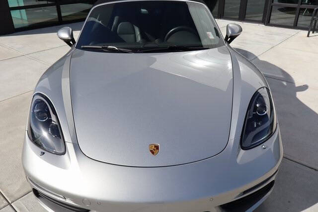 2023 Porsche 718 Boxster