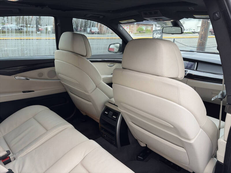 2012 BMW 5 Series 535i Gran Turismo