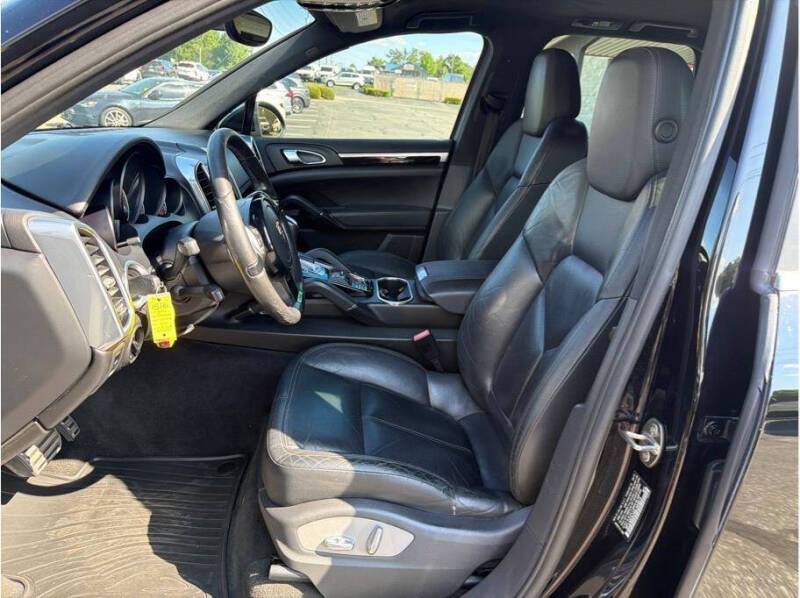 2011 Porsche Cayenne S