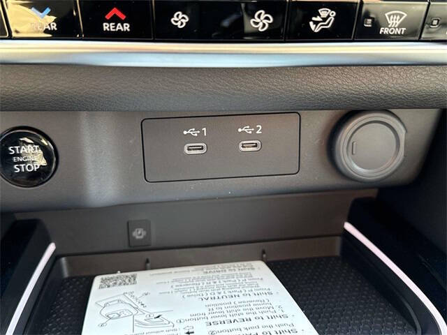 2025 Nissan Rogue SL