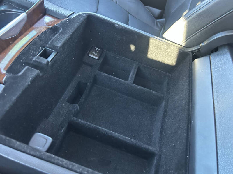 2016 Cadillac Escalade Luxury Collection