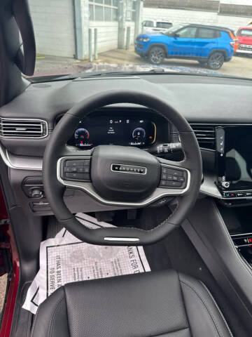 2025 Jeep Wagoneer Carbide