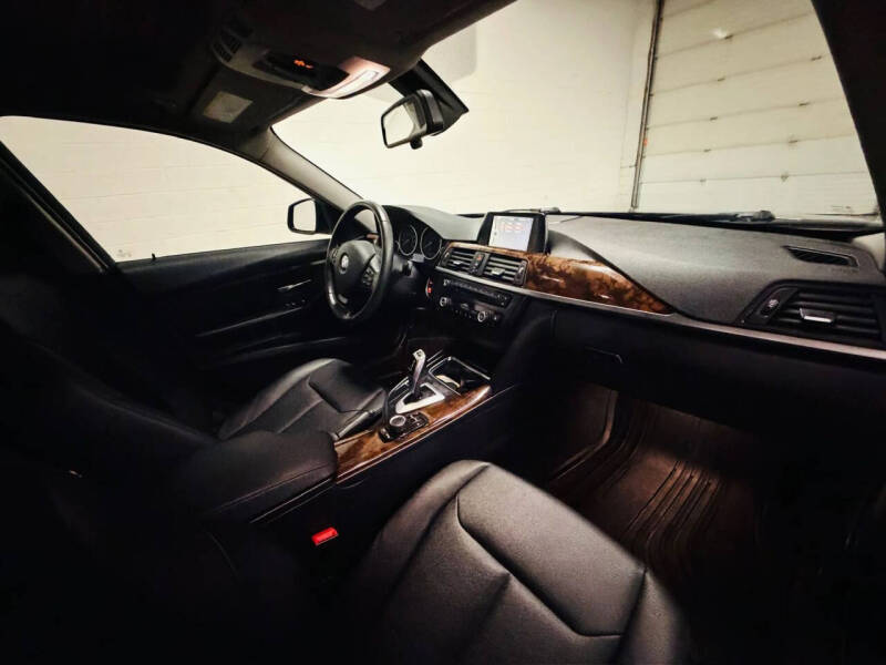 2013 BMW 3 Series 320i xDrive