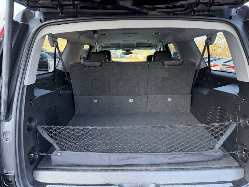 2017 Cadillac Escalade ESV Standard