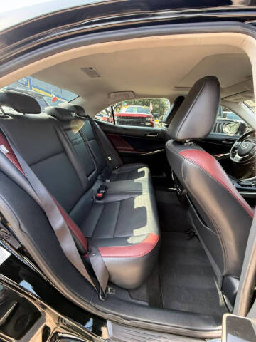 2018 Lexus IS 300