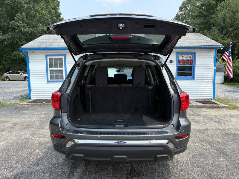 2020 Nissan Pathfinder S