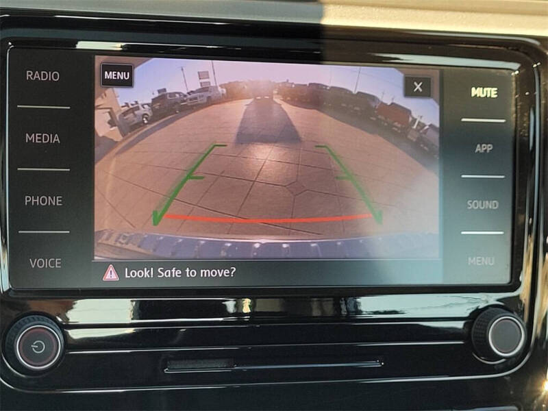 2022 Volkswagen Passat SE