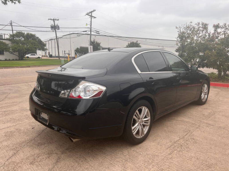 2015 Infiniti Q40