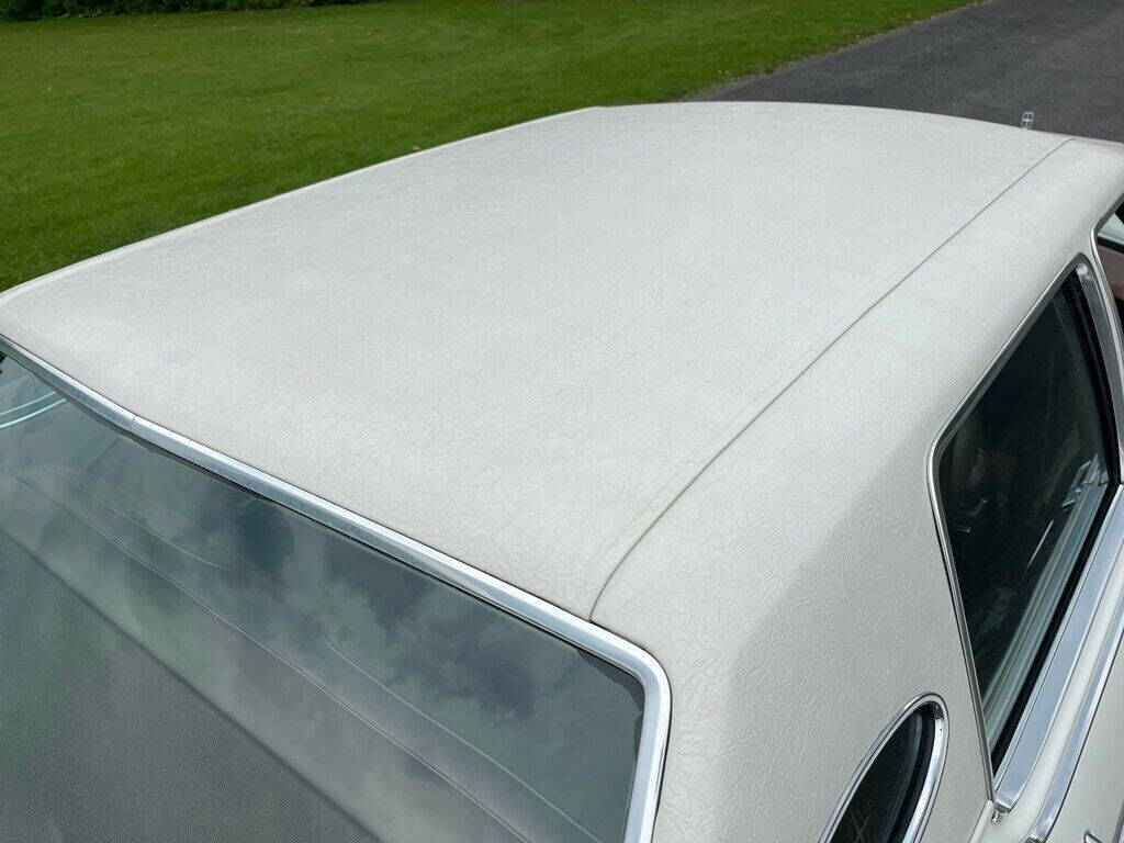 1976 Lincoln Continental 22