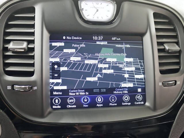 2022 Chrysler 300 S V8