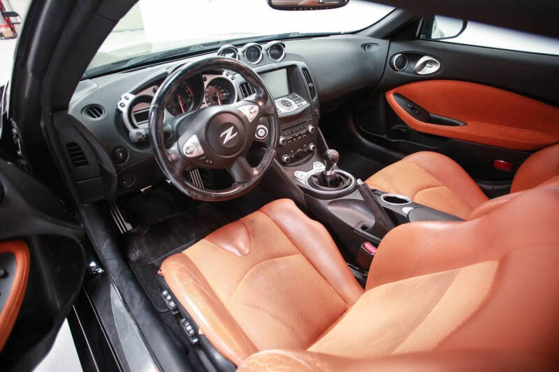2011 Nissan 370Z Touring