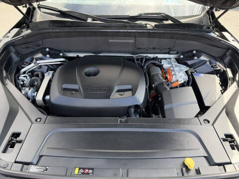 2016 Volvo XC90 T8 eAWD Inscription