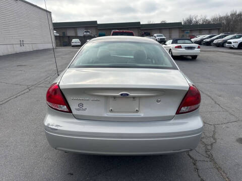 2006 Ford Taurus SEL