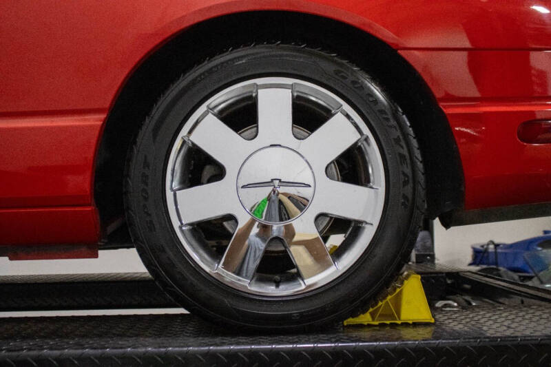 2002 Ford Thunderbird Deluxe