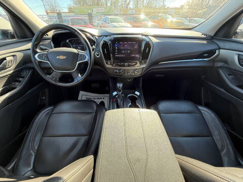 2021 Chevrolet Traverse LT Leather