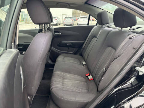 2017 Chevrolet Sonic LT Auto