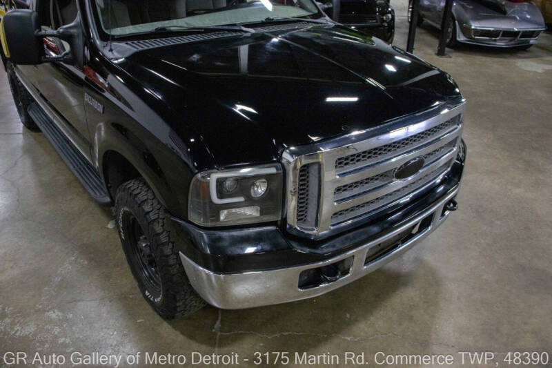2005 Ford Excursion XLT