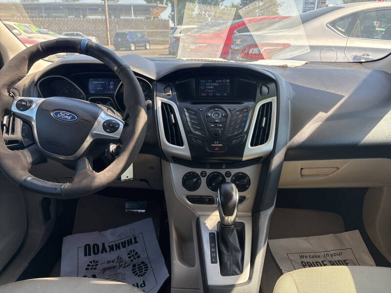2014 Ford Focus SE