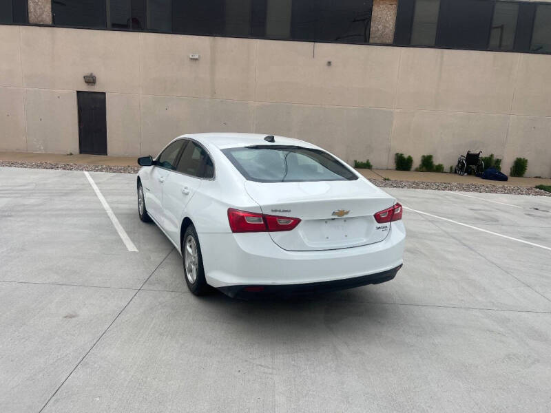 2017 Chevrolet Malibu LS