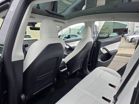 2022 Tesla Model Y Long Range