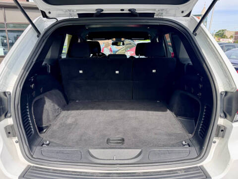 2016 Jeep Grand Cherokee Laredo 75th Anniversary