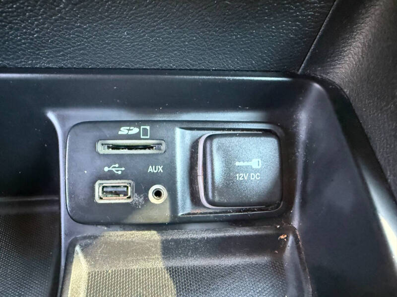 2016 Jeep Cherokee Sport Altitude