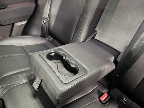 2024 Land Rover Range Rover Velar P250 Dynamic SE