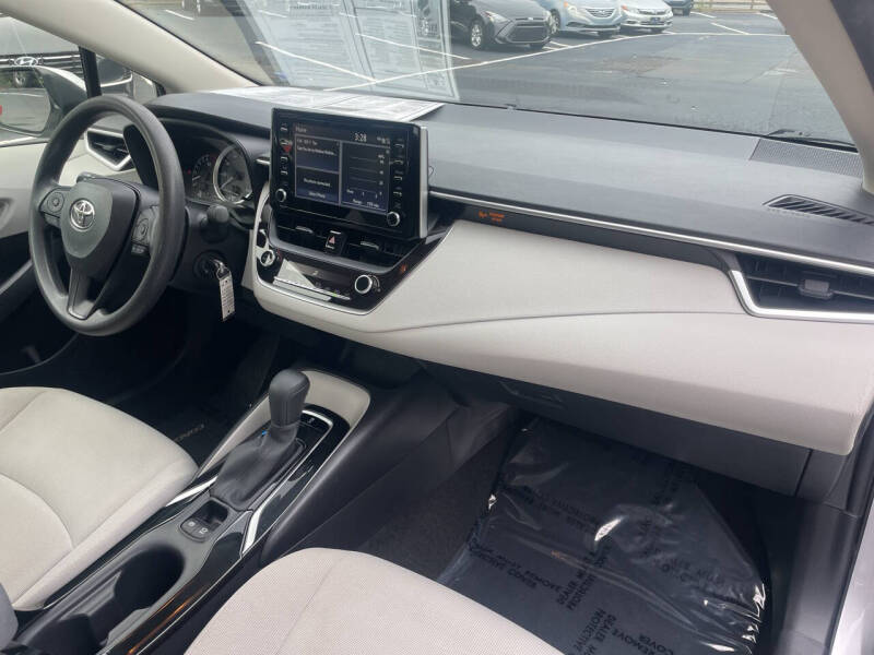 2020 Toyota Corolla LE